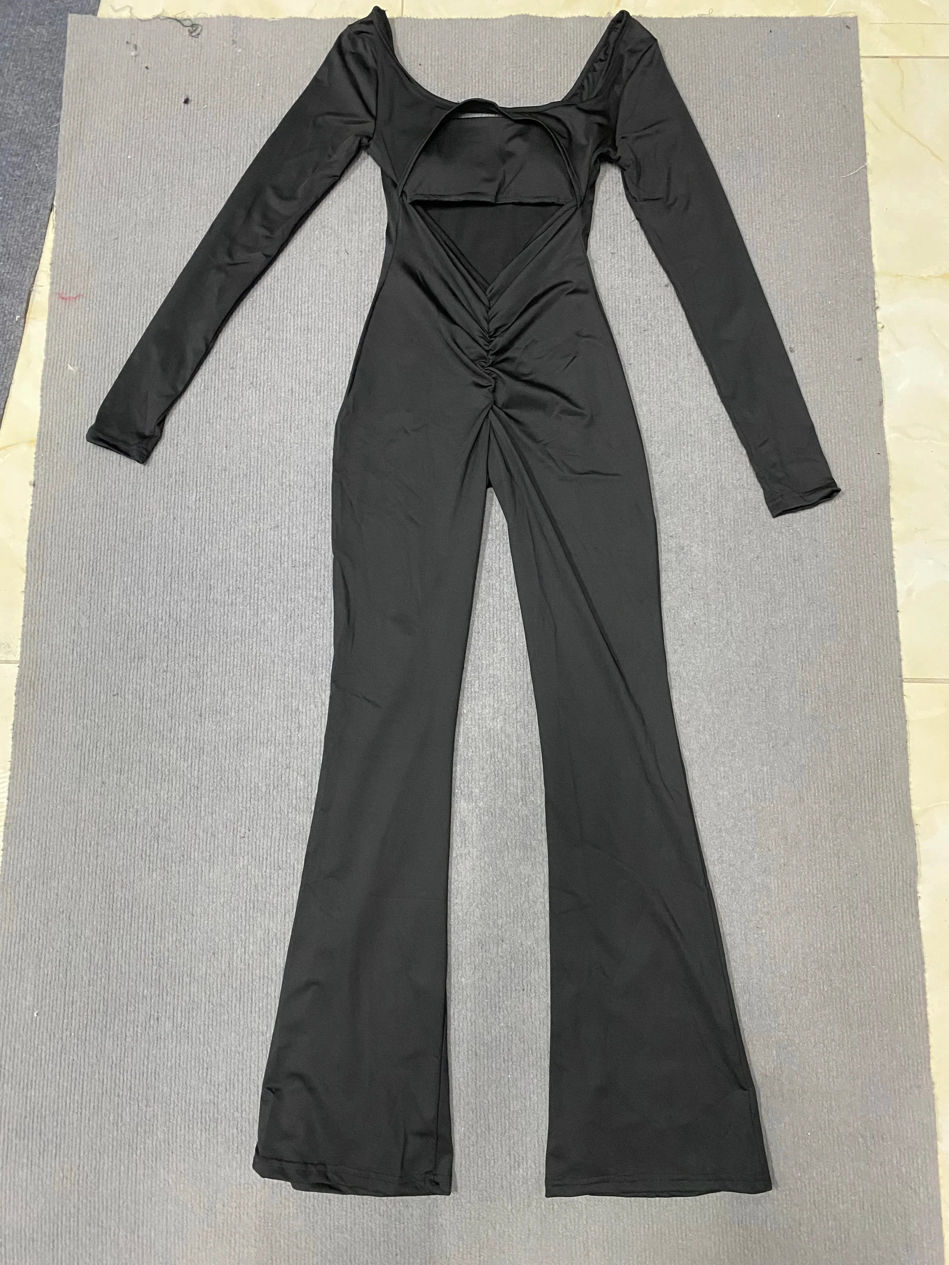 Long Sleeved U-Neck Tight Fit Backless Jumpsuit for Autumn and Winter Yoga Sports and Leisure