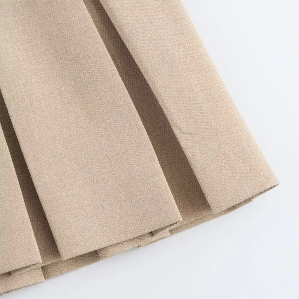 Elegant Sleeveless Pleated Dress With Vest Style Chic