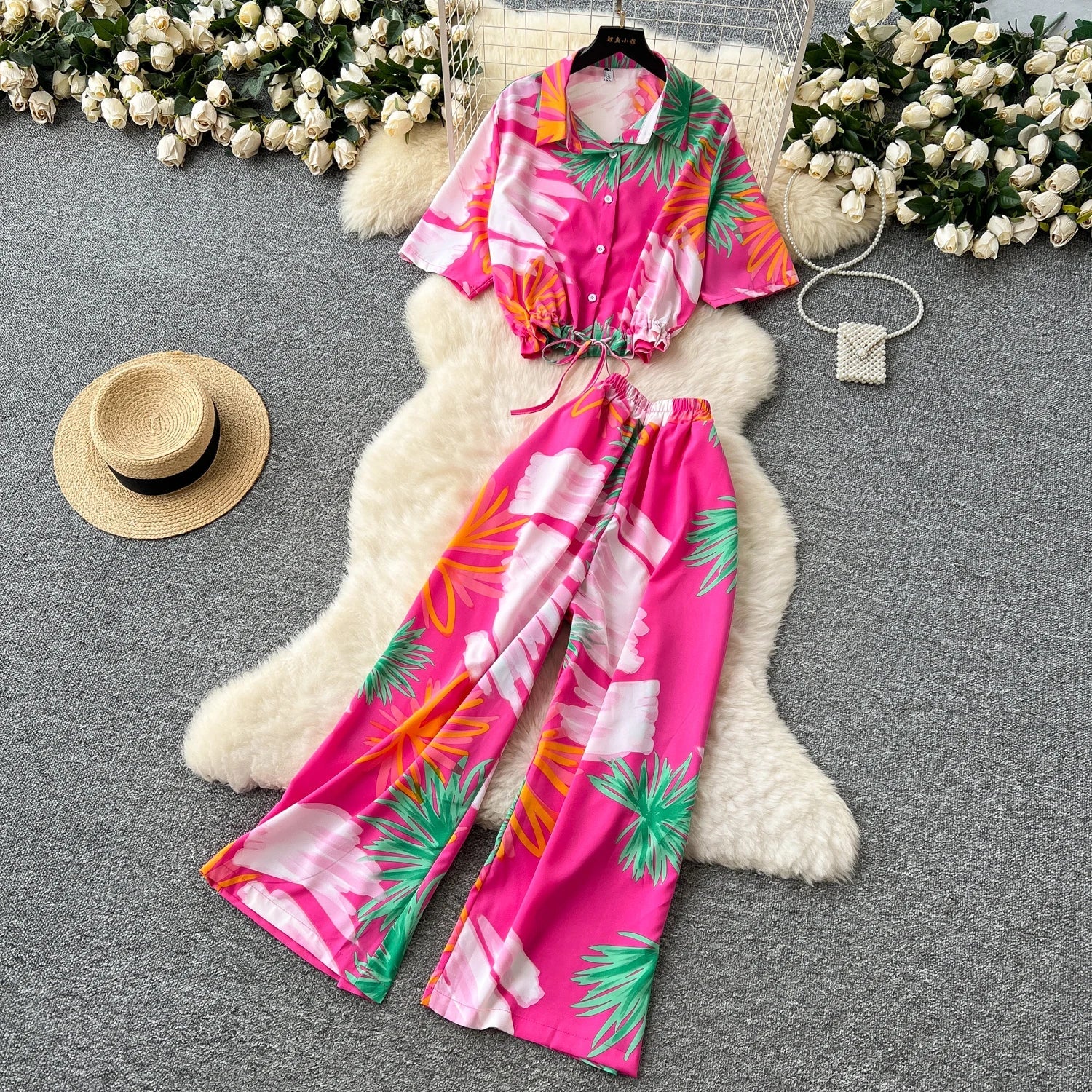 Summer Fashion Print Two Piece Set for Women with Loose Short Sleeve Tops and Elastic Waist Wide Leg Cropped Pants