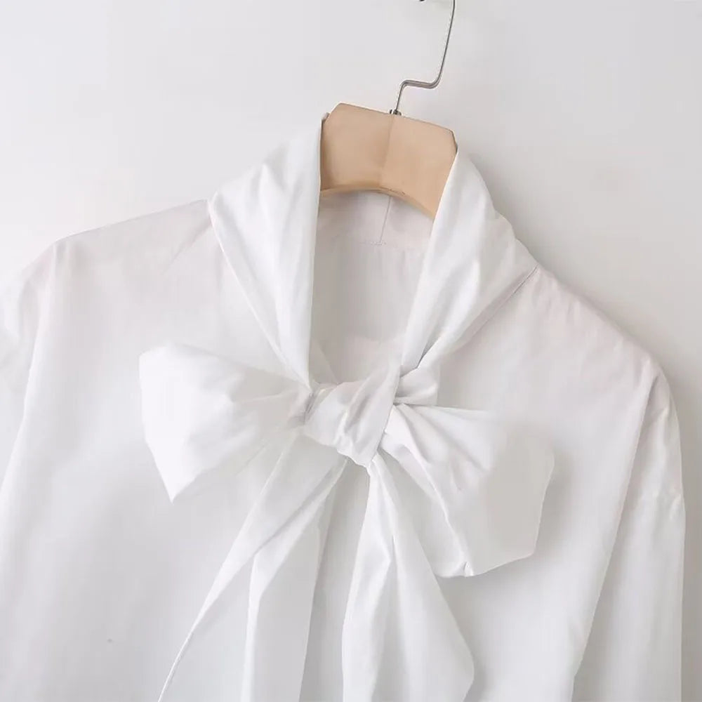 Pure White Slim Fit Poplin Shirt with Elegant Bow Decoration Lightweight Spring and Summer Fashion Top