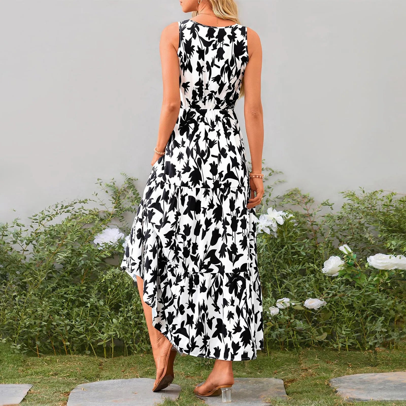 Floral Summer Dress With V Neck Suspender Flowing Fit