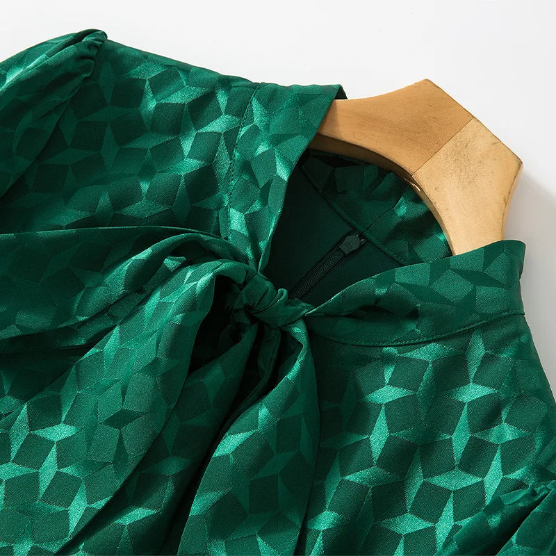 Elegant Green Pleated Long Sleeve Dress With Bow Collar