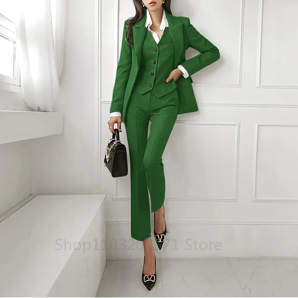 Plus Size 3 Piece Wedding Tuxedo Suit For Women Elegant