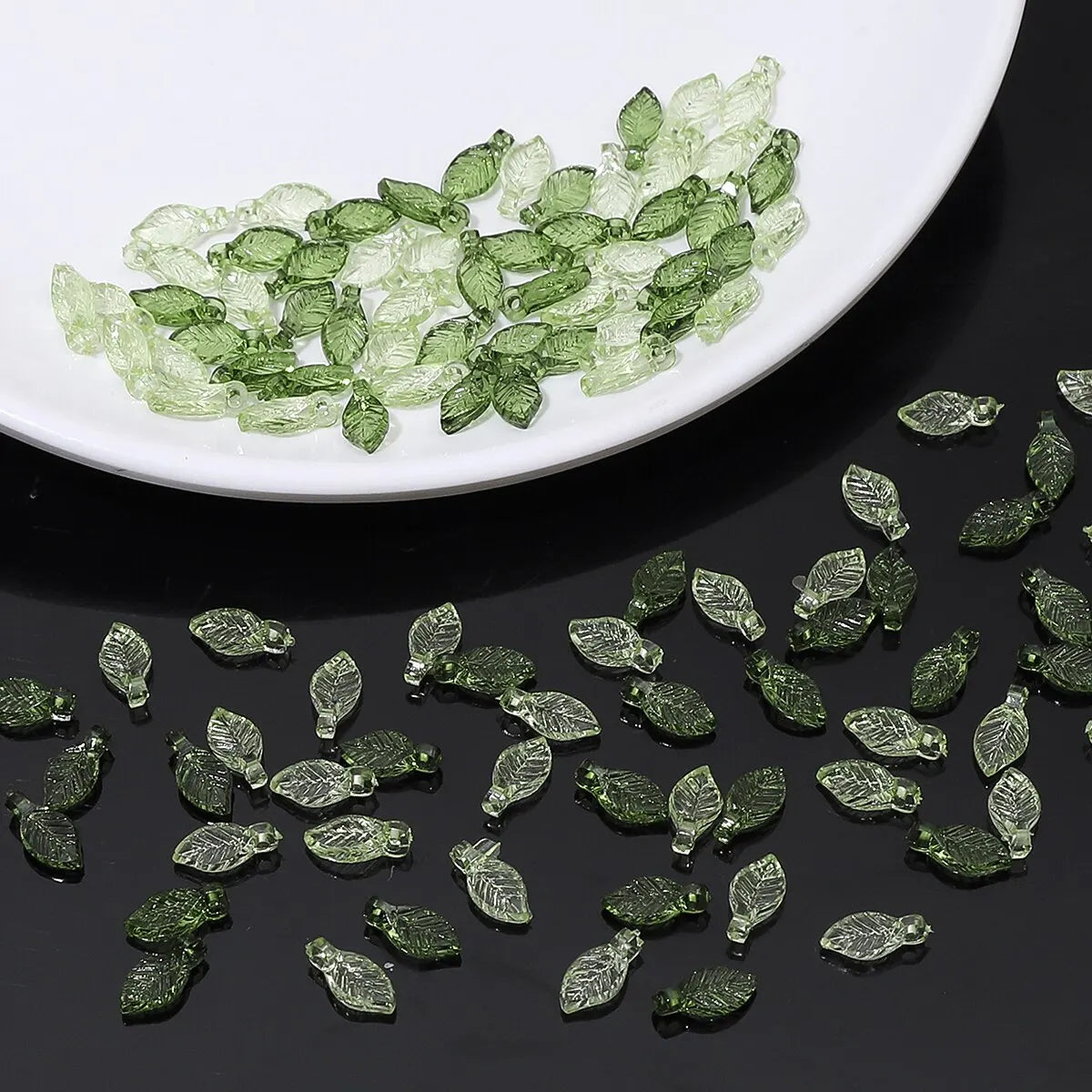 100 Pieces Mini Acrylic Tree Leaf Beads for DIY Handmade Jewelry Necklaces and Earrings Accessories