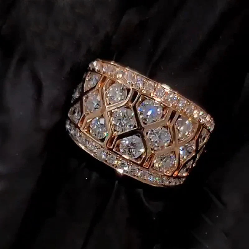 Gorgeous Women Wedding Ring with Bling Cubic Zirconia Engagement Statement Jewelry