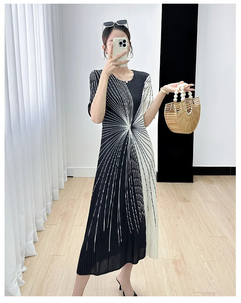 Women Pleated Dress Black White Print O Neck Short Sleeve
