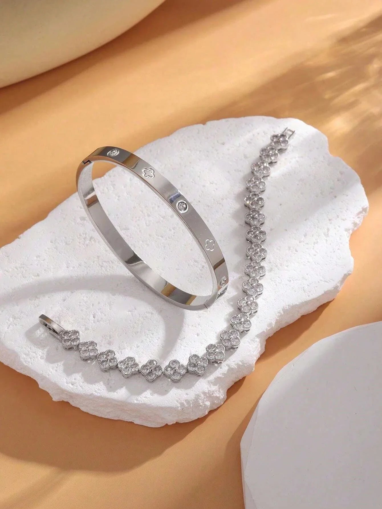 Delicate Lucky Clover Women Bracelet with Geometric Design and Crystal Embellishments in High Quality Stainless Steel