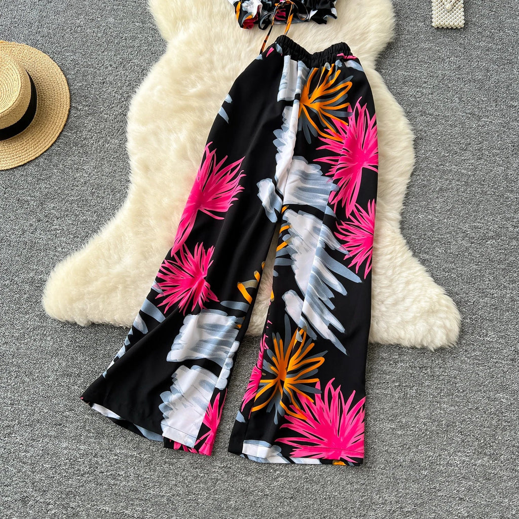 Summer Fashion Print Two Piece Set for Women with Loose Short Sleeve Tops and Elastic Waist Wide Leg Cropped Pants