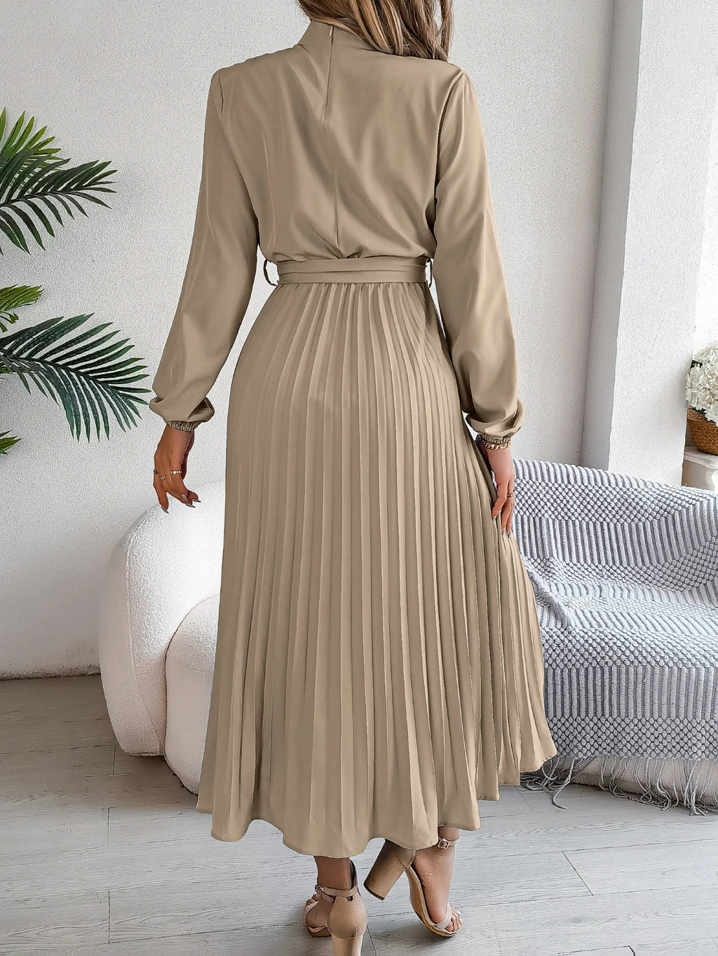 Elegant Pleated Lace Up Long Sleeve Maxi Dress For Spring