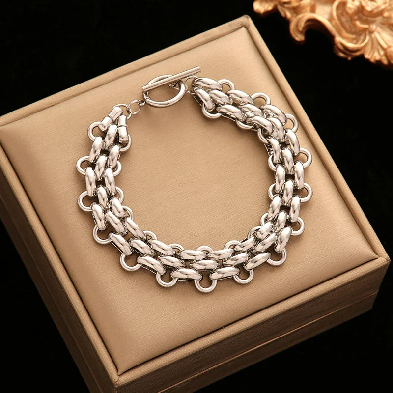 Gold Color Cuban Chain Bracelet for Women and Men - Trendy Waterproof Stainless Steel Wrist Chain Jewelry Gift for Parties