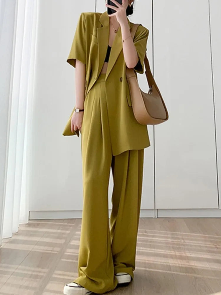 Short Sleeve Blazer Suit Set for Women - Stylish Two Piece Outfit