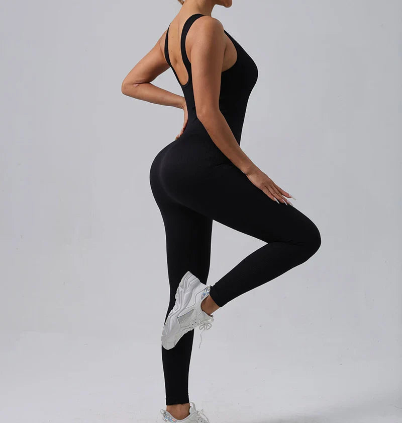 Seamless High Stretch Yoga Jumpsuit for Women Lightweight Breathable Fitness Activewear with Contouring Design and Moisture Wicking Fabric