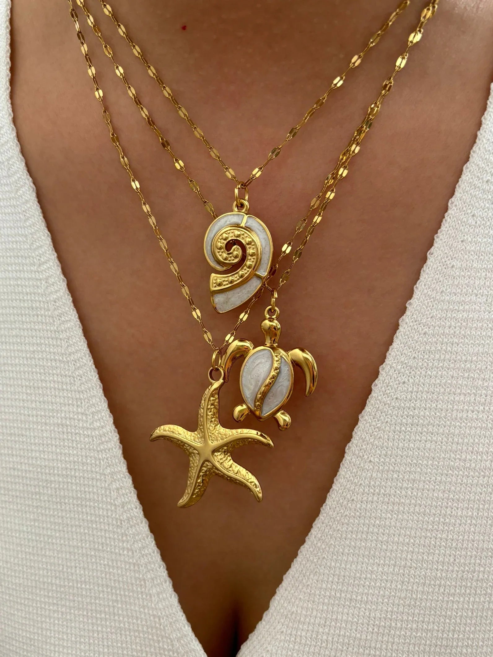 Elegant White Enamel Turtle Conch Starfish Pendant Necklace 18K Gold Plated Jewelry for Women
