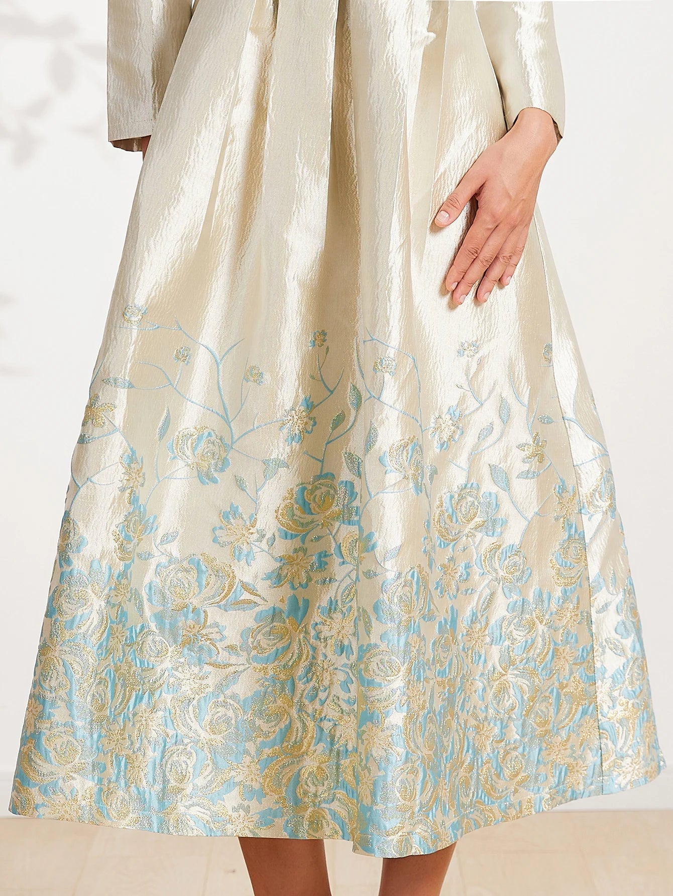 Elegant Jacquard Maxi Dress With Floral Embroidery Pattern