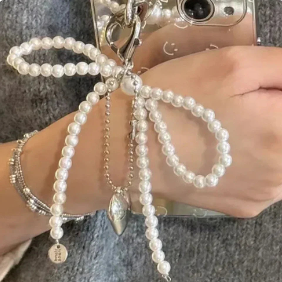 White Bowknot Heart Keychain for Women Sweet Charm Pearl Bow Backpack Key Ring Handmade Jewelry Ornament