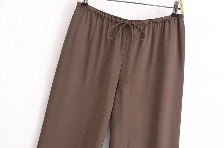 Flowing Two Piece Outfit for Women with Strapless Top and Drawstring Trousers