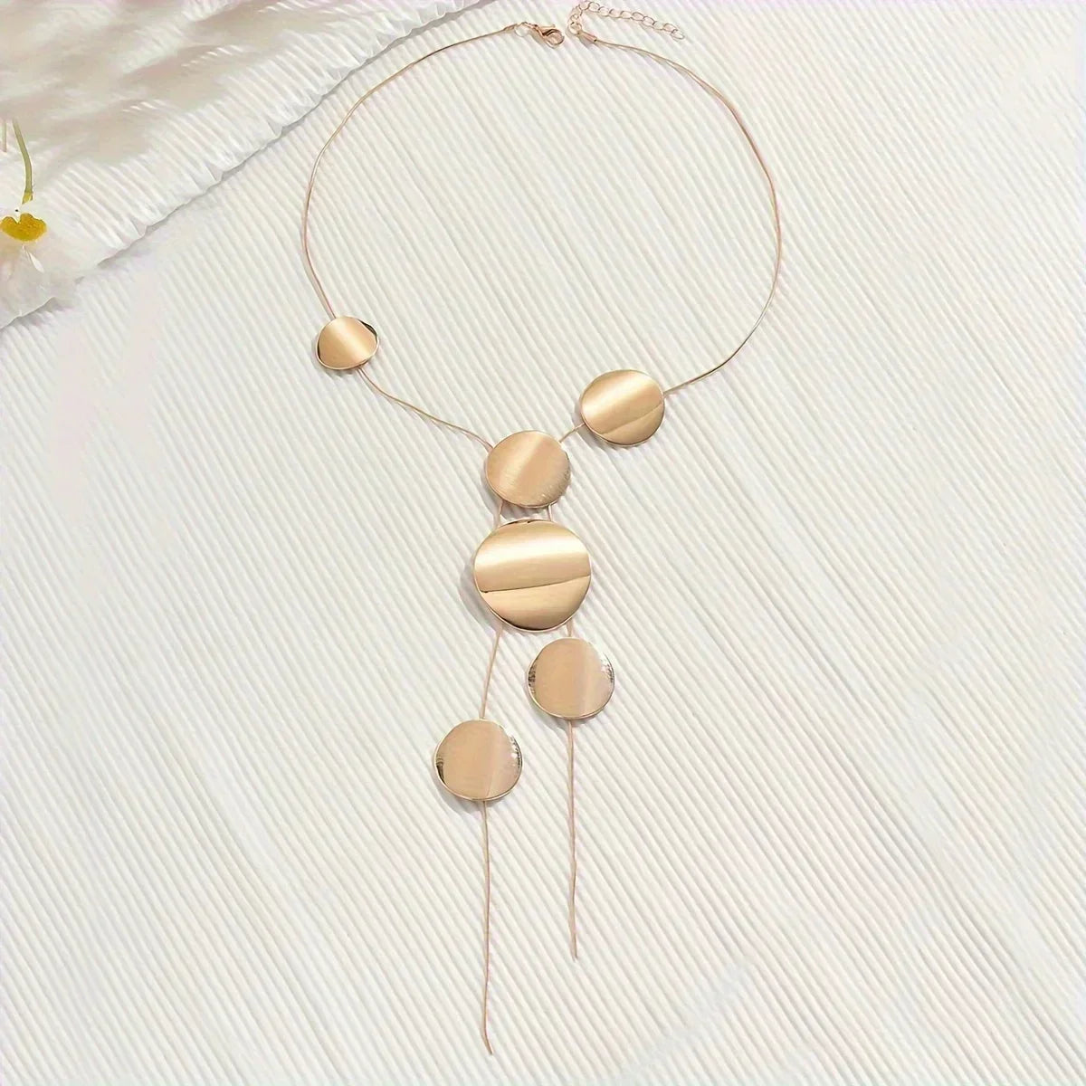 Vintage Gold Color Exaggerated Irregular Round Tassel Necklace for Women Party Jewelry Accessory