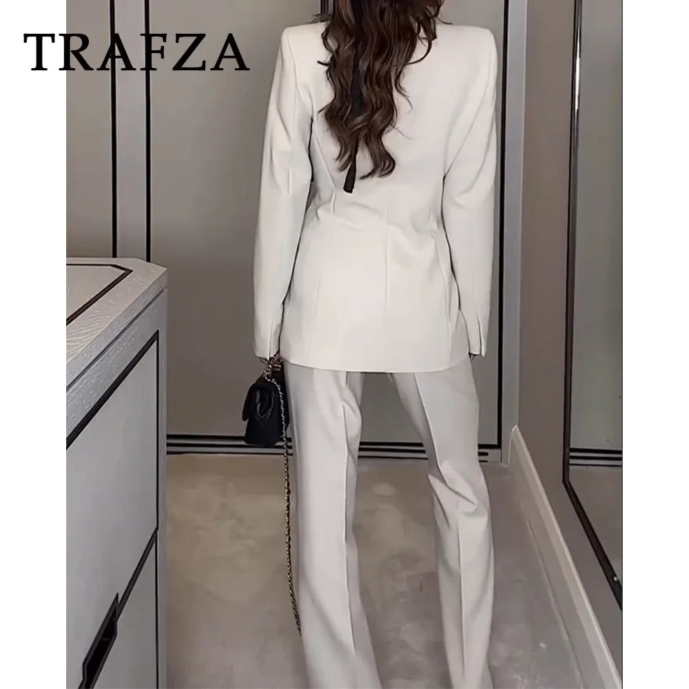 Elegant Women Blazer And Pants Suit For Office Wear