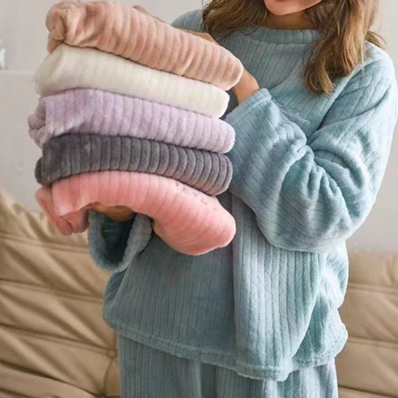 Cozy Women Pajama Set with Loose Top and Elastic Waist Wide Leg Fleece Pants Soft Bow Detail Autumn Winter Sleepwear Lounge Wear