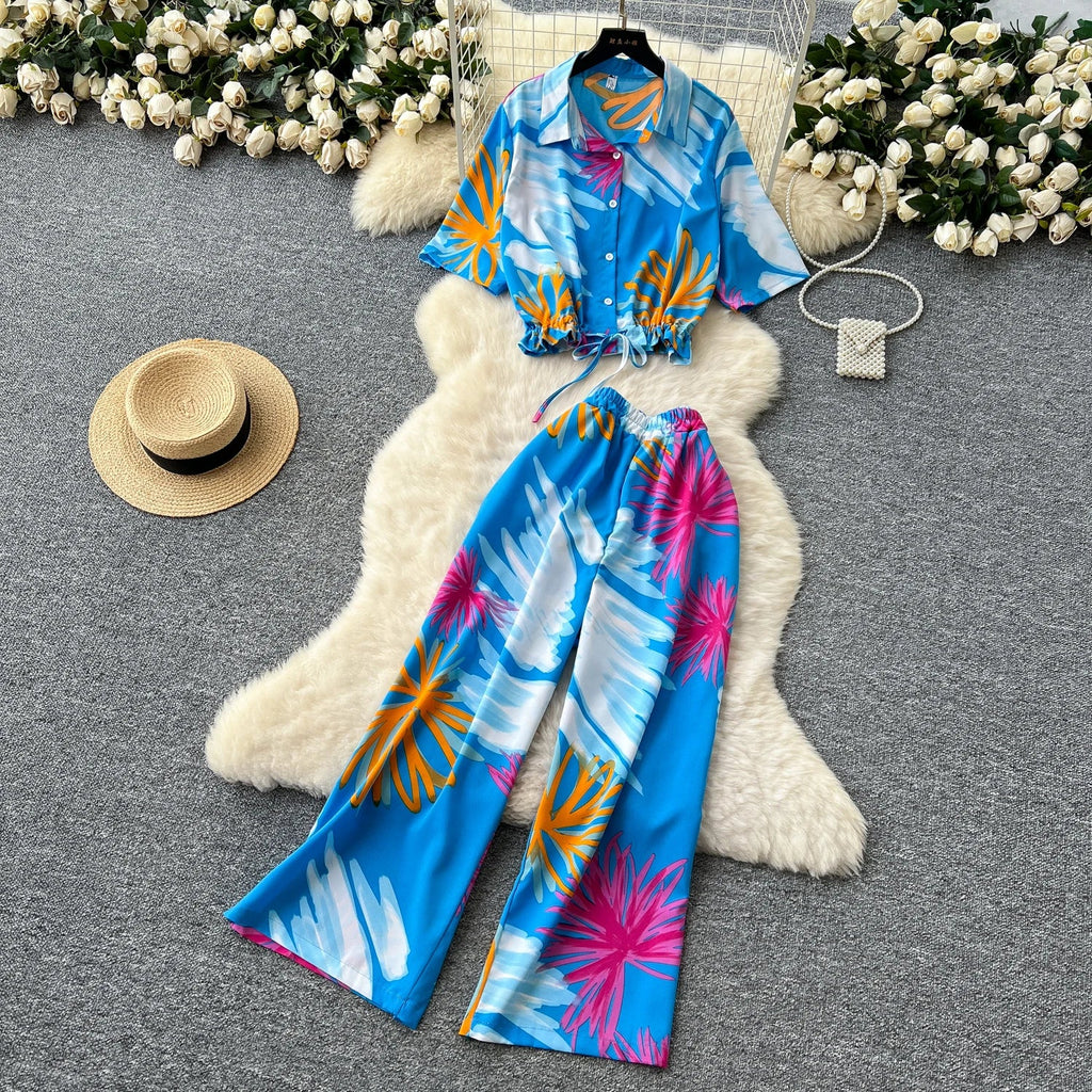 Summer Fashion Print Two Piece Set for Women with Loose Short Sleeve Tops and Elastic Waist Wide Leg Cropped Pants
