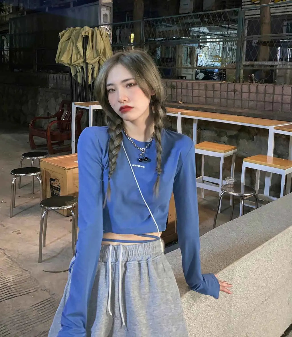 Long Sleeve Women's Crop Top Stylish Bandage Design for Spring Fashion