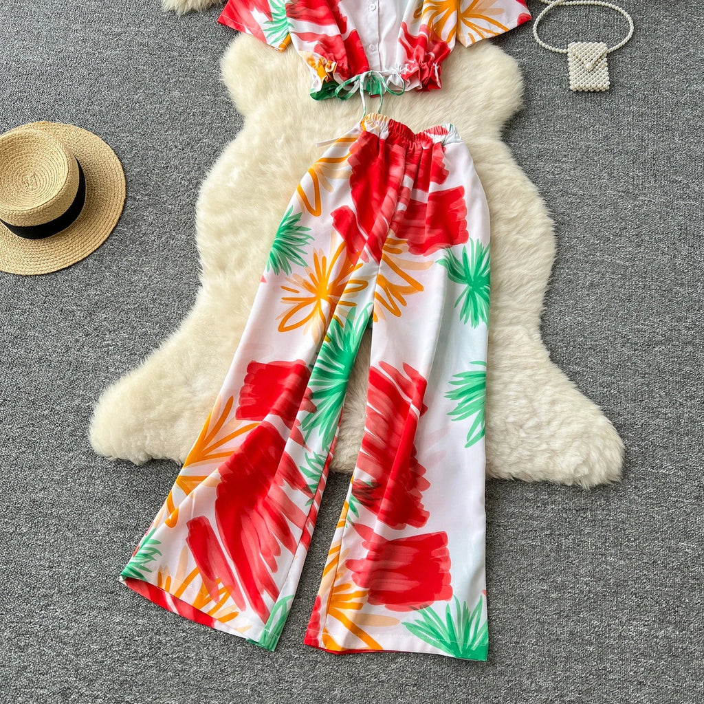 Summer Fashion Print Two Piece Set for Women with Loose Short Sleeve Tops and Elastic Waist Wide Leg Cropped Pants