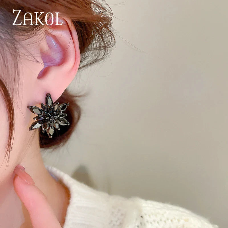 Korea Fashion Black Zircon Flower Stud Earrings for Women Shiny Wedding and Party Jewelry