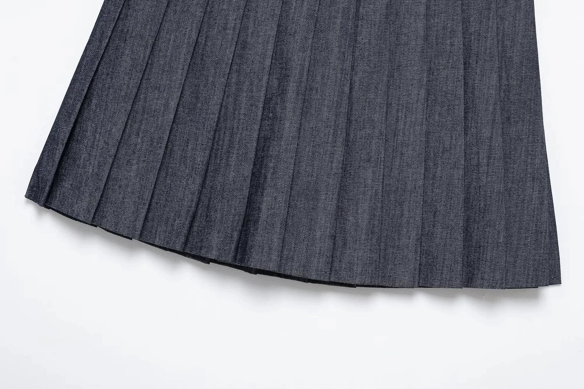 Casual Denim Loose Fit Women Suit Set with O Neck Zipper Bomber Jacket and Pleated Mini Skirt Vintage Inspired Spring Summer Fashion Ensemble