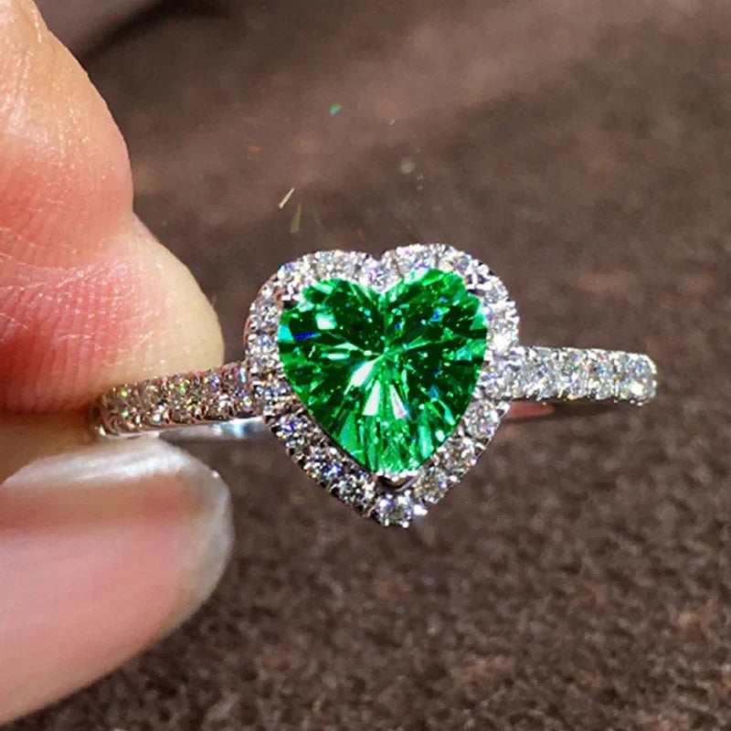 Aesthetic Heart Design Ring for Women Shiny Cubic Zirconia Engagement Jewelry