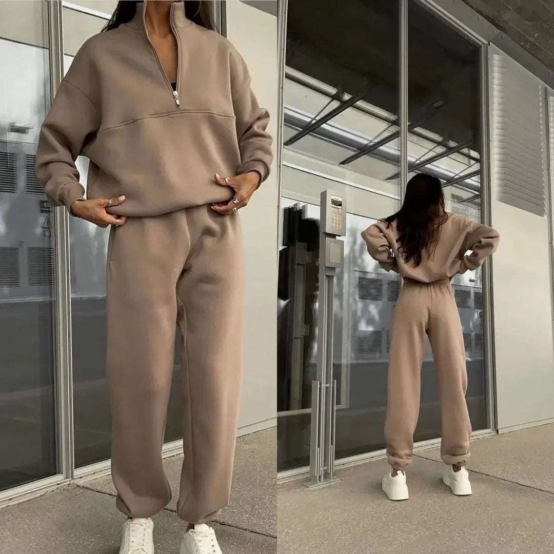 Cozy Casual Long Sleeve Fleece Sweatshirt and Trousers Two Piece Set for Women Warm Autumn Tracksuit with Hoodie