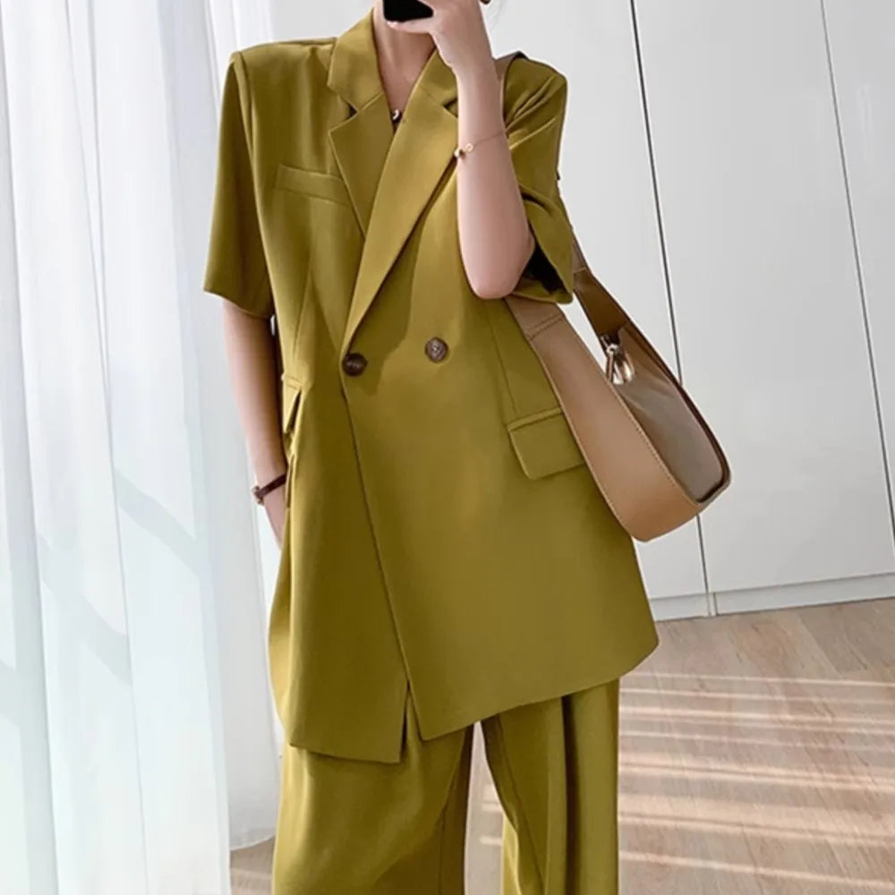 Short Sleeve Blazer Suit Set for Women - Stylish Two Piece Outfit
