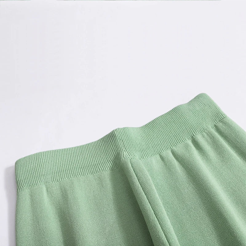 Women's Casual Sleeveless Top and High Waisted Wide Leg Pants Set in Contrast Colors