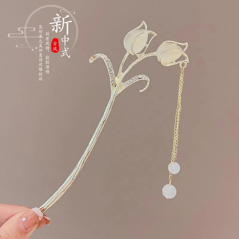 Elegant Enameled Flower Tassel Hair Clip Alloy Hairpin for Women Stylish Chinese Hair Accessory