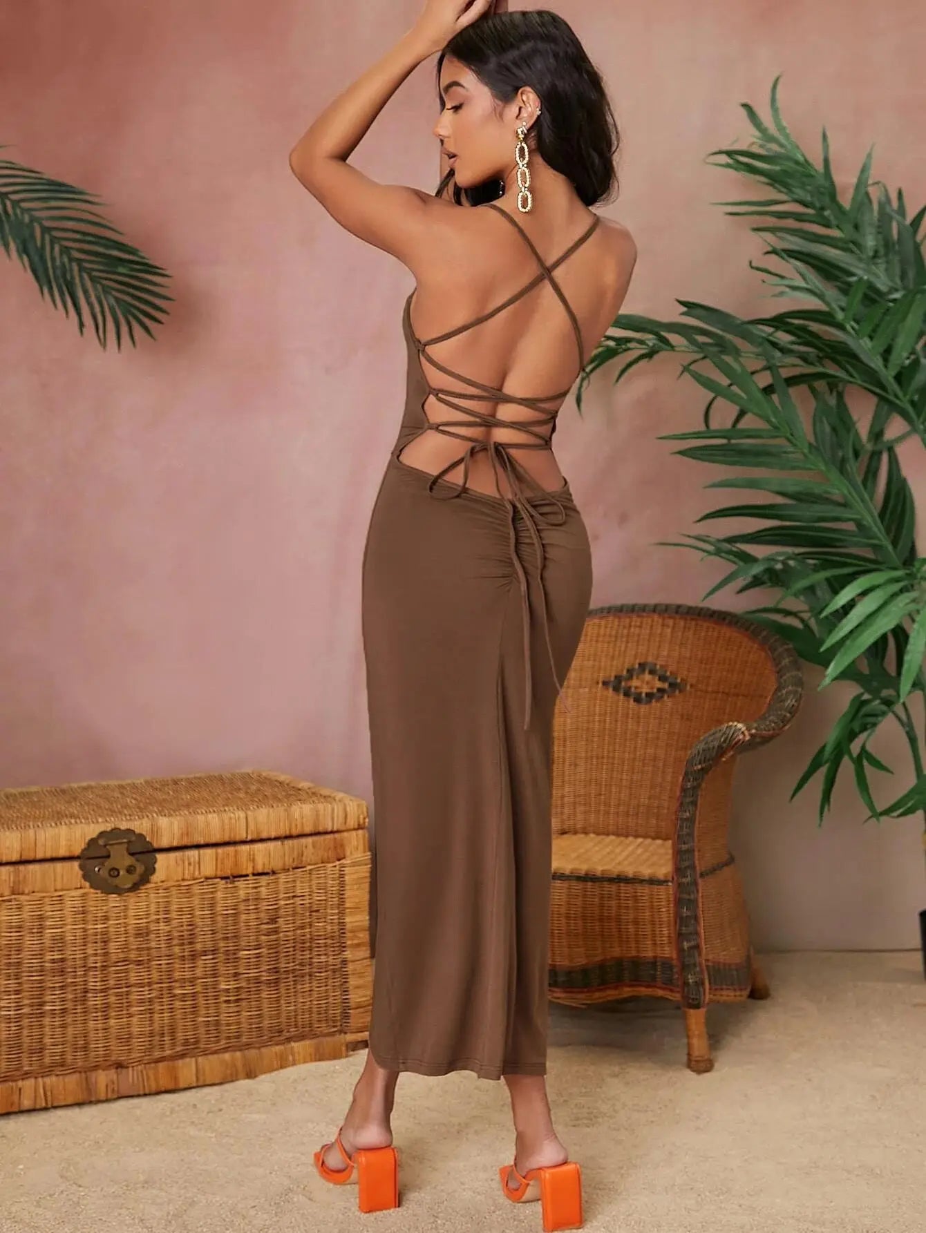 Backless Party Dress With Slim Silhouette In Solid Color