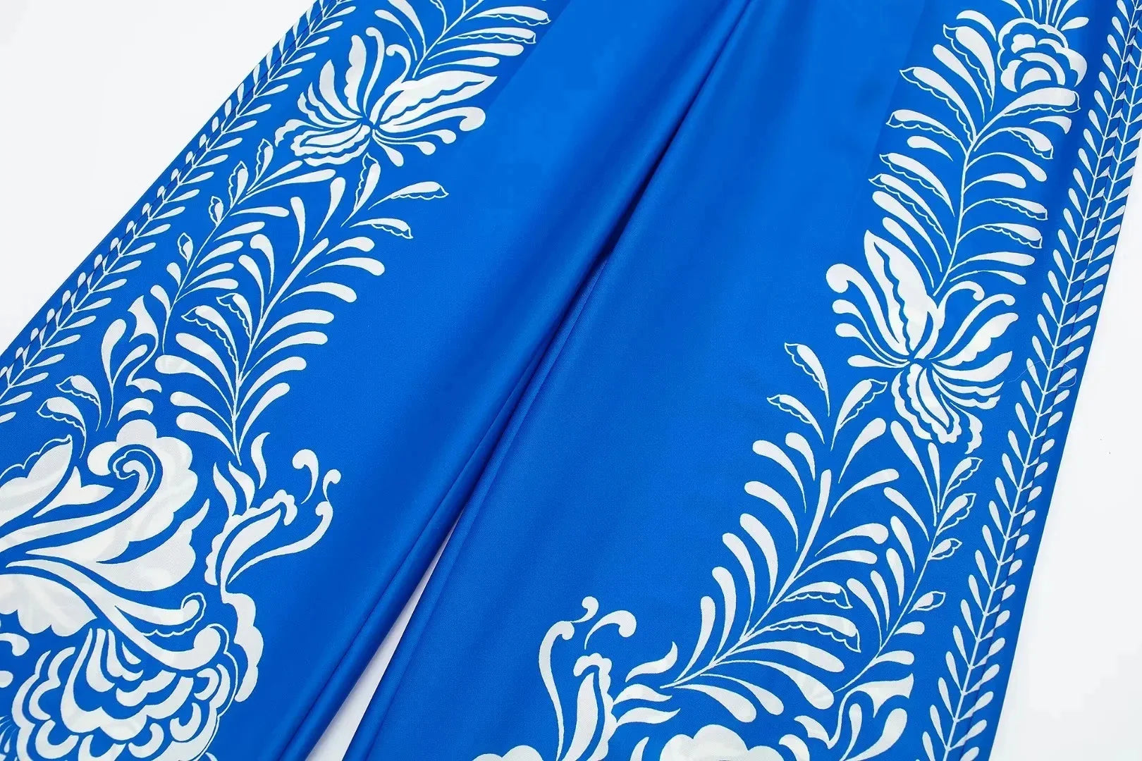 Women's Vintage Printed Casual Set with Long Sleeve Blouse and Straight Leg Pants