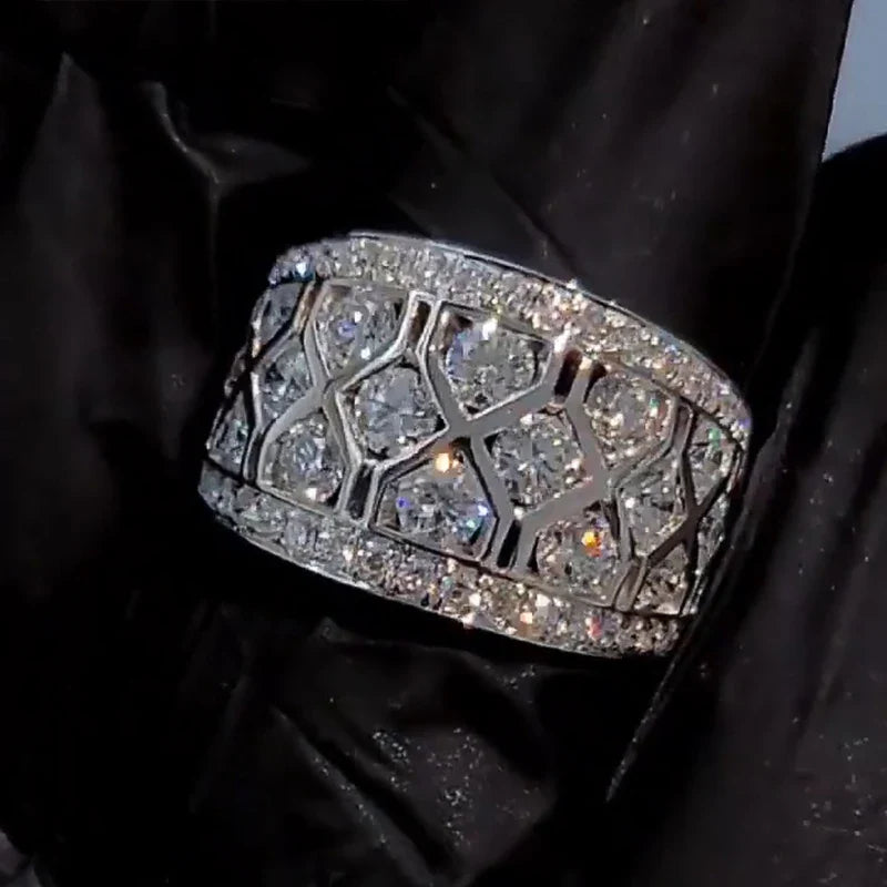 Gorgeous Women Wedding Ring with Bling Cubic Zirconia Engagement Statement Jewelry