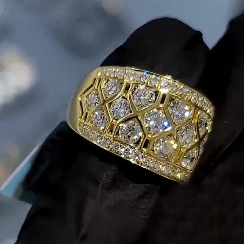 Gorgeous Women Wedding Ring with Bling Cubic Zirconia Engagement Statement Jewelry