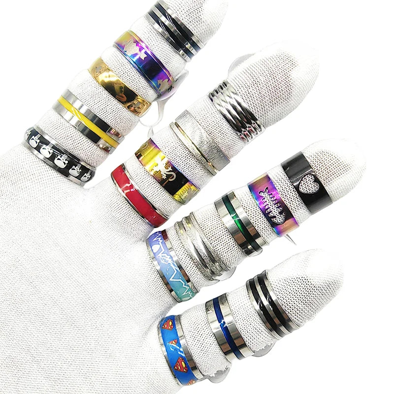 20 Pieces Mixed Style Stainless Steel Finger Rings for Women and Men Fashion Party Jewelry