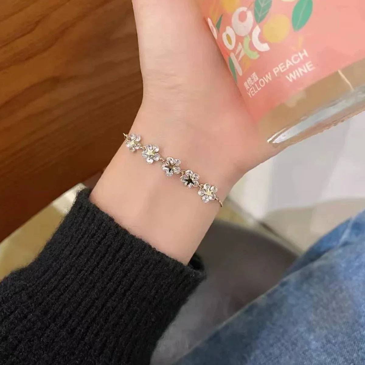 Korean Luxury Flower Charm Bracelet for Women with Round Butterfly and Shiny Rhinestones