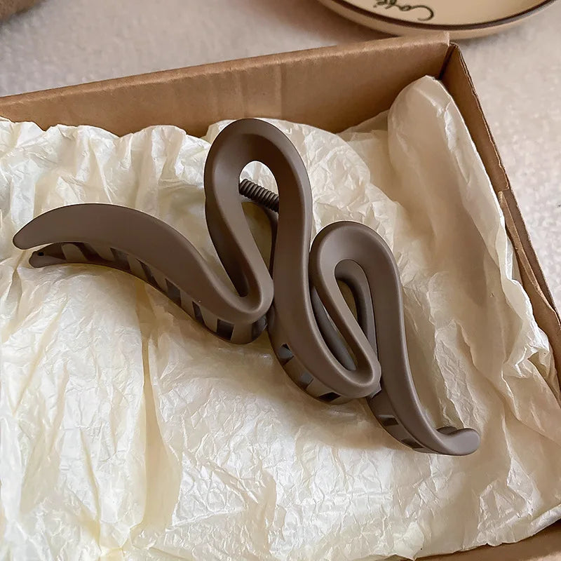 Solid Color Acrylic Wave Hair Claws for Women Versatile Shark Clip Hair Accessories