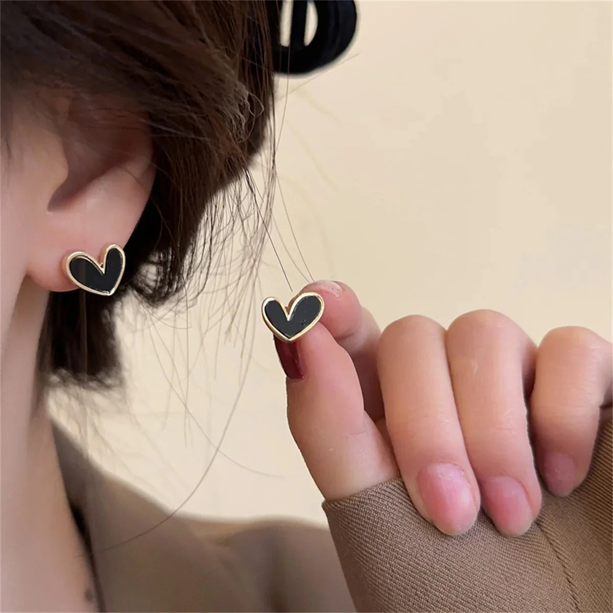 Korean Cute Heart Stud Earrings for Women with Blue Glaze Aesthetic Geometric Design Minimalist Jewelry Gift