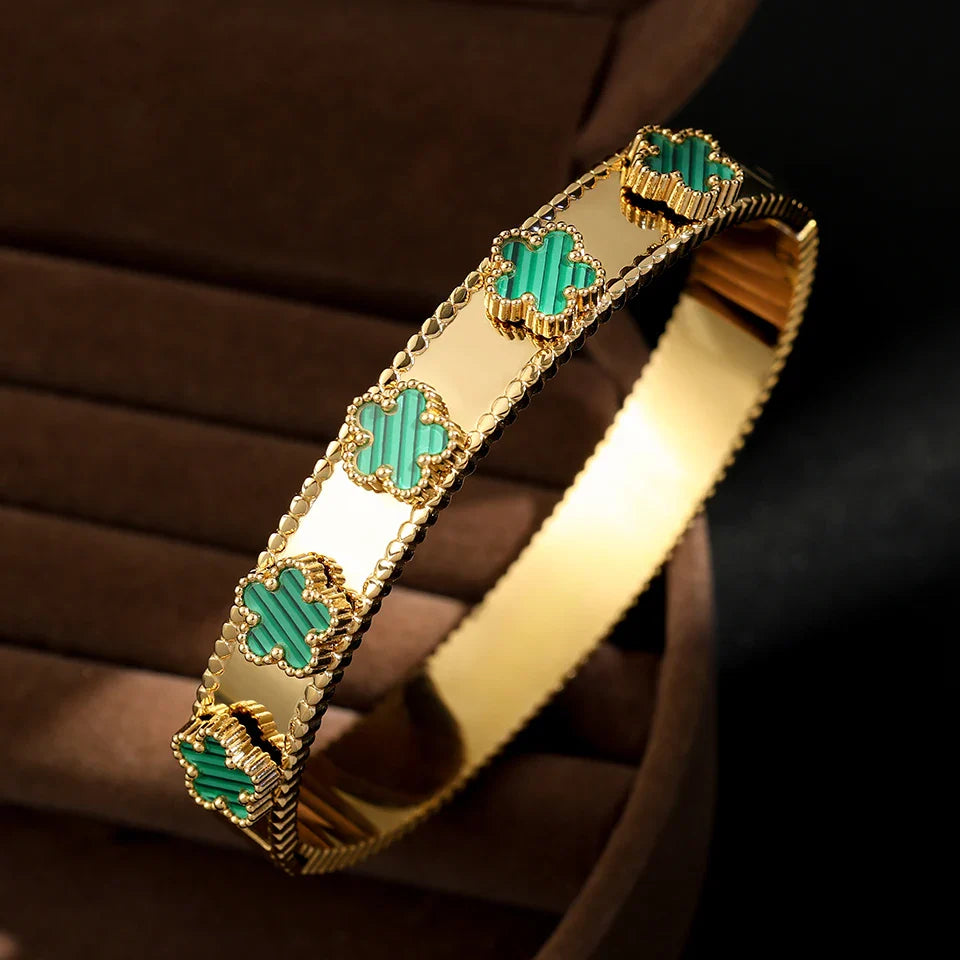 Minimalist 18K Gold Plated Flower Bracelet for Women with Plum Blossom Design and Cuban Chain for Daily Wear Jewelry Gift