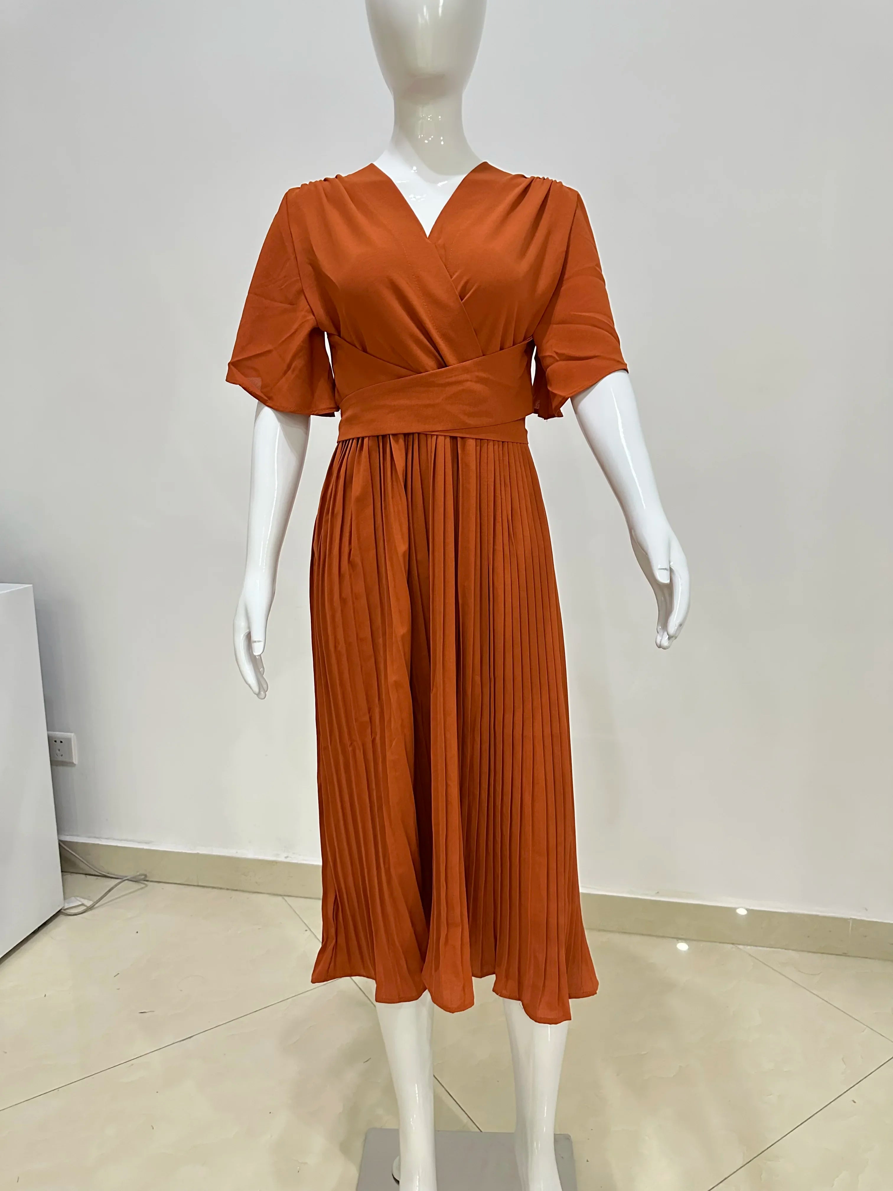 Summer V-Neck Pleated Dress With Lace Up Waist Long Skirt