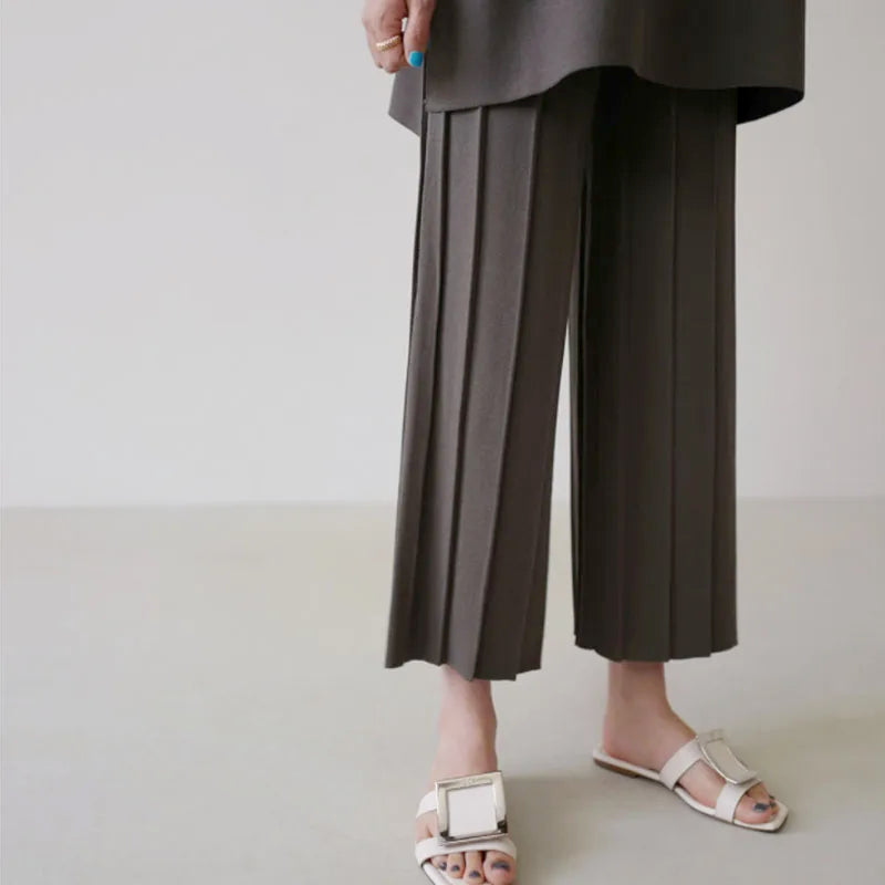 Women Chic Summer Loose Camisole Top and Wide Leg Pants Set with Raglan Sleeves and Pleated Design