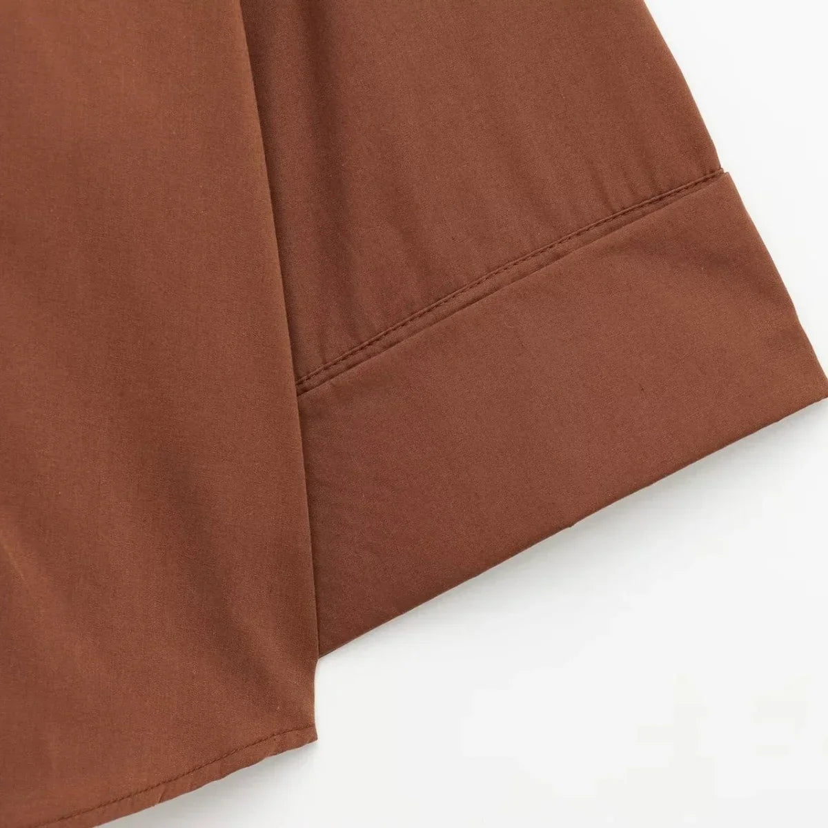 Women's Wide-Sleeved Poplin Shirt with Lapel Collar Long Sleeve Single-Breasted Loose Hem Casual Chic Top for Spring and Summer