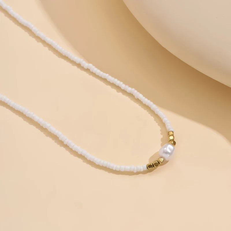 Vintage Bohemian Woven Rice Beads Necklace for Women Fashion Simple Design Holiday Party Accessory