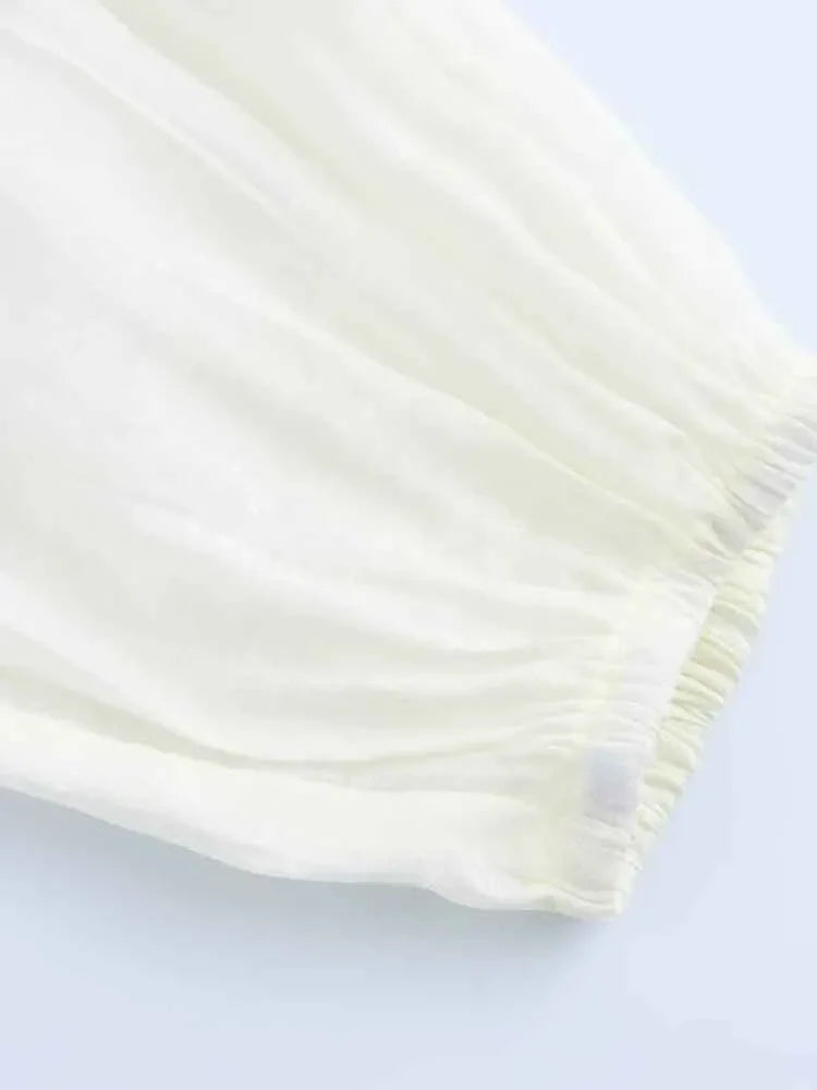 Women's Fashion V-Neck Puffy Long Sleeve Shirt with Layered Decoration and Elegant Temperament