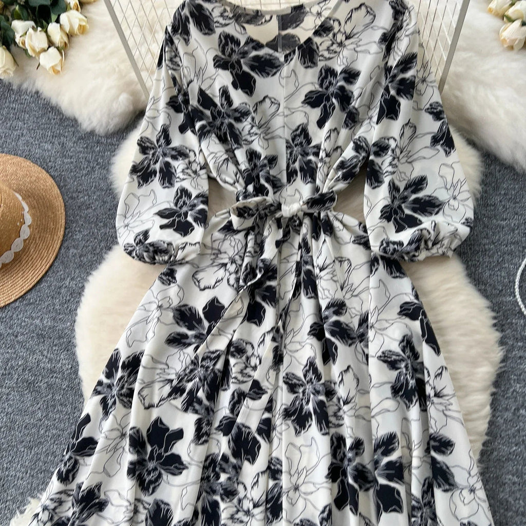 Boho Floral Print Pleated Maxi Dress With Puff Sleeves Belt