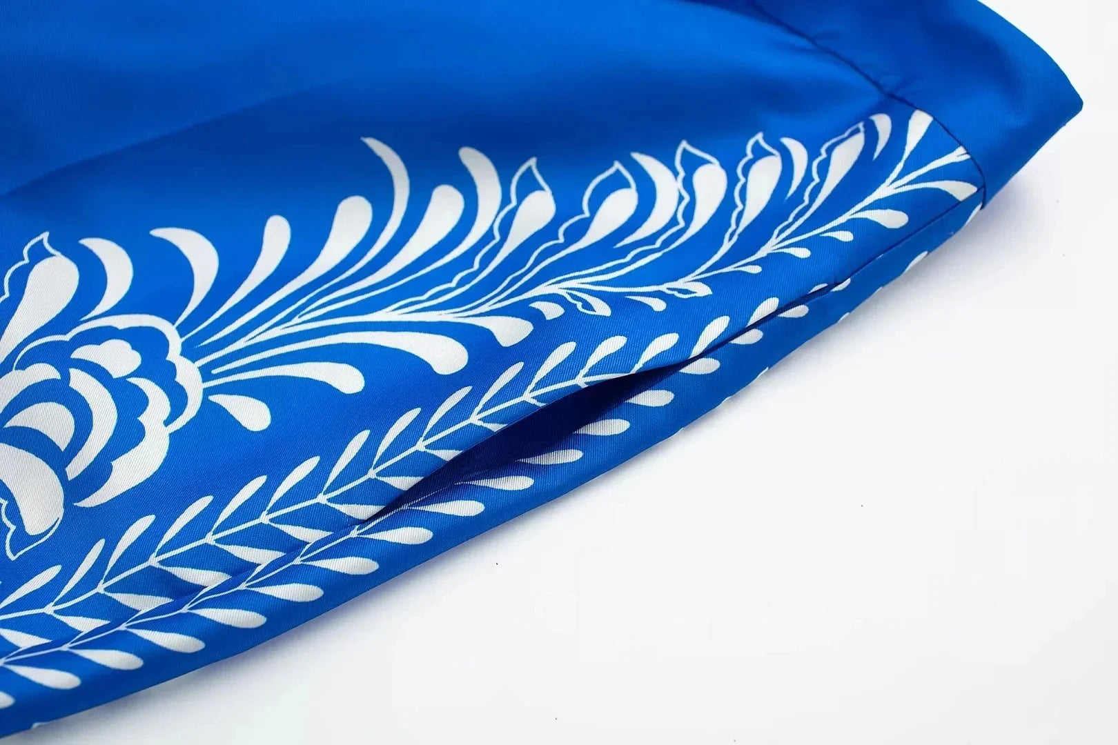 Women's Vintage Printed Casual Set with Long Sleeve Blouse and Straight Leg Pants