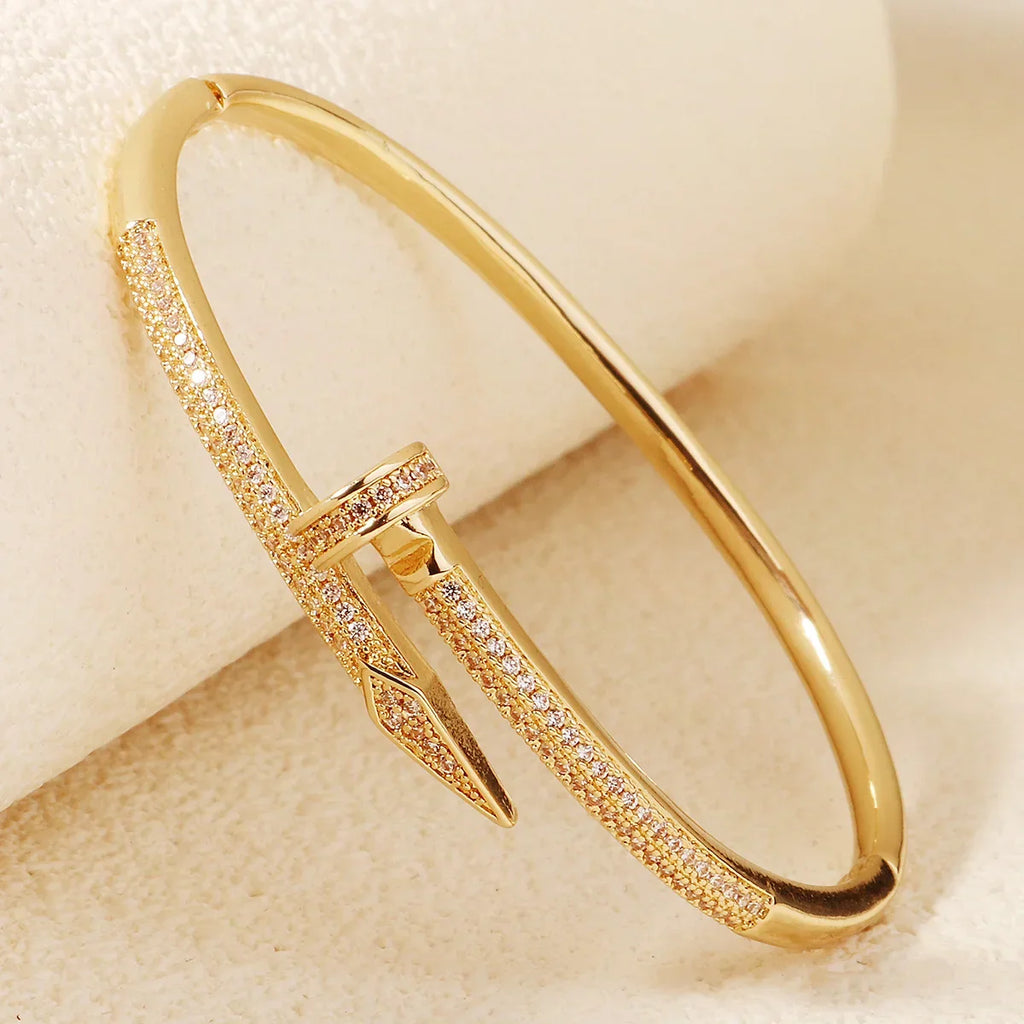 Trendy Zircon Screw Bracelet for Women - Elegant Everyday Jewelry and Festive Gift